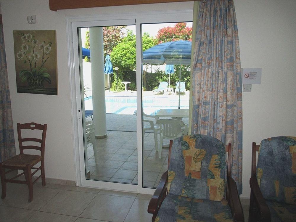 Rododafni Villas Klorakas Exterior photo