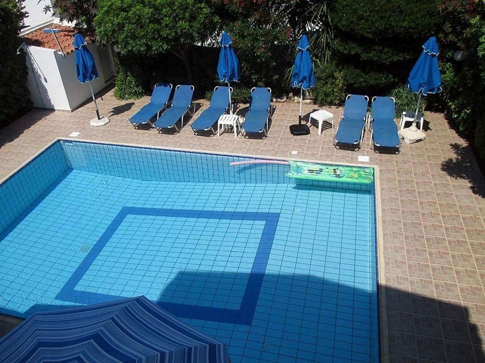 Rododafni Villas Klorakas Exterior photo