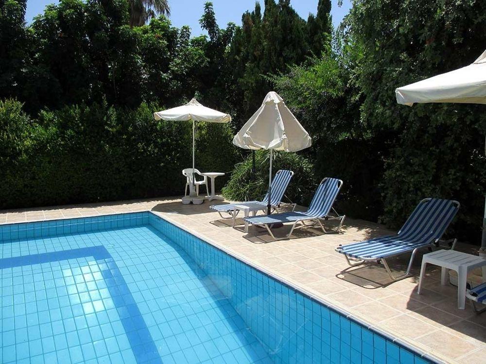 Rododafni Villas Klorakas Exterior photo