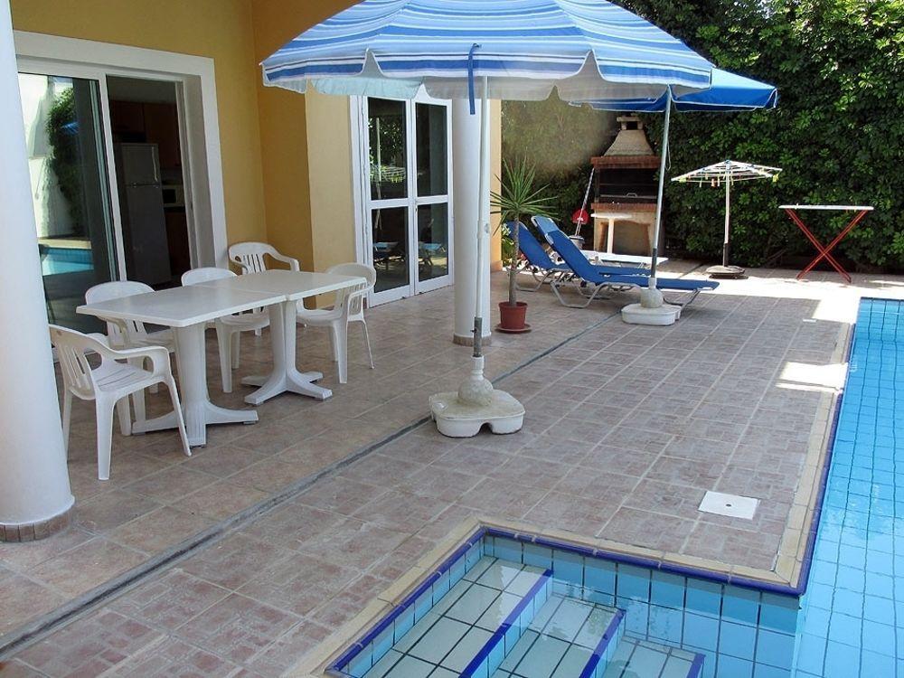 Rododafni Villas Klorakas Exterior photo