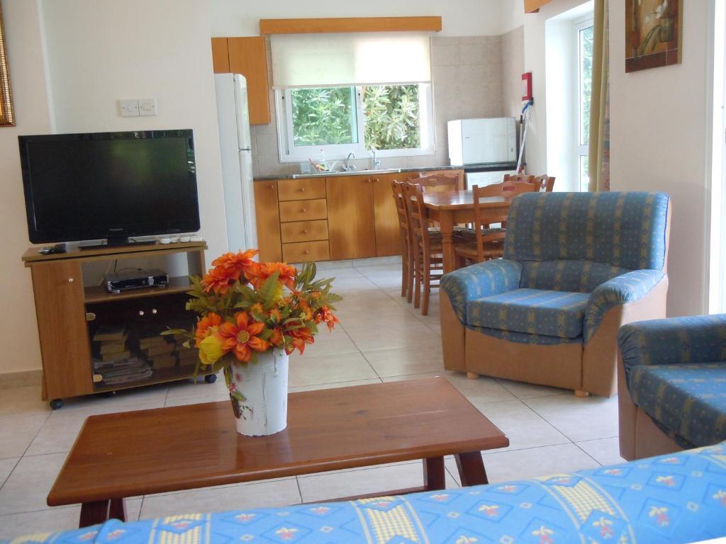 Rododafni Villas Klorakas Room photo