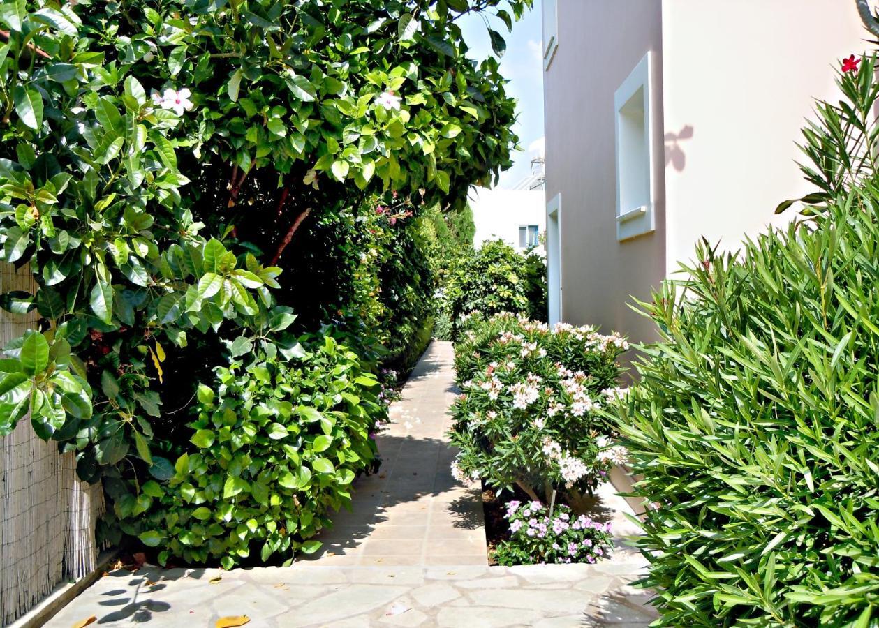 Rododafni Villas Klorakas Exterior photo